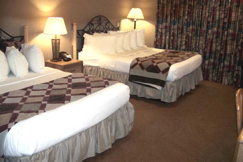 Clifty Inn room with two beds