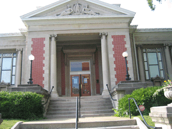 New Albany's Carnegie Library is located at 201 East Spring Street in New Albany. The building now serves as the Carnegie Center for Art & History.