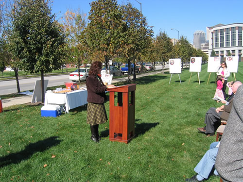 Jeanne Sheets of the Indiana Historical Society offers congratulations to all those involved in the marker process.