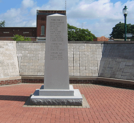 Orleans Congress Square war memorial.