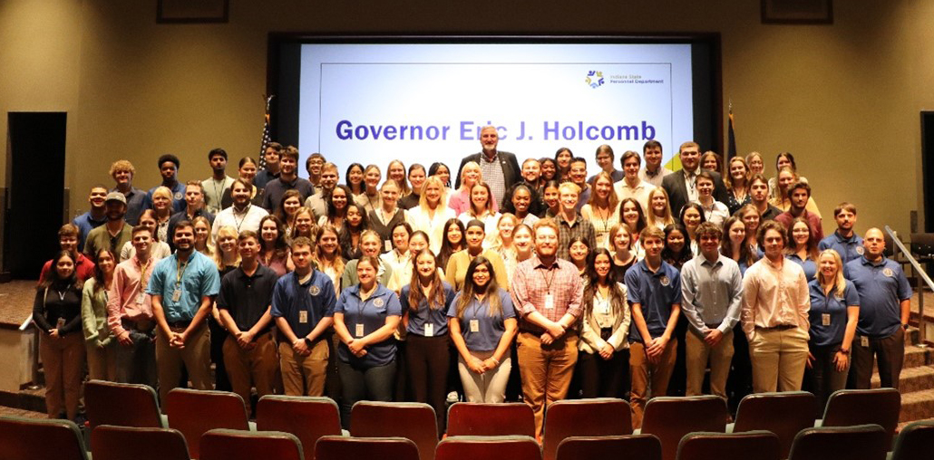 Group photo of interns with the Governor